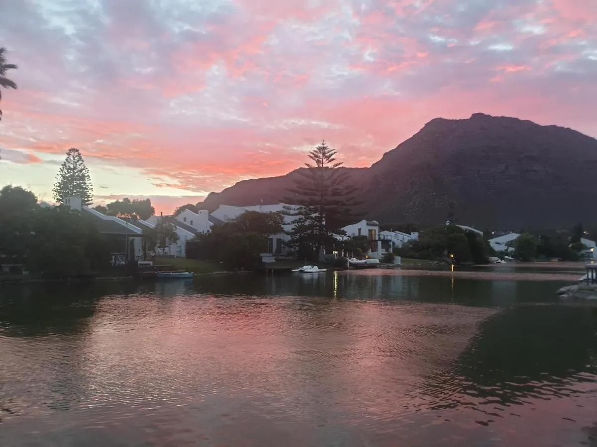 Boutique Accomodation On The Water In Marina Da Gama, Muizenberg, Cape Town